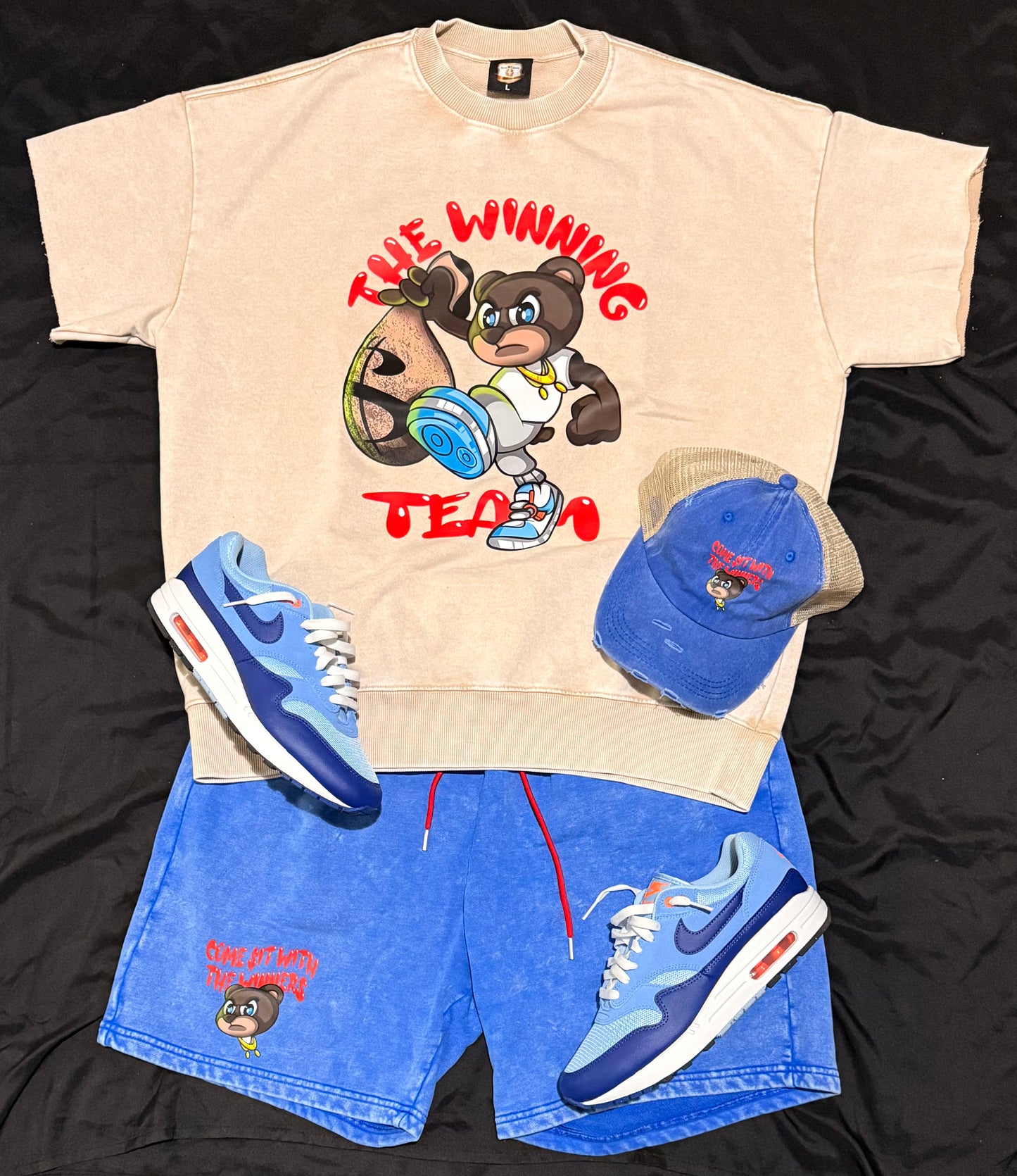 🏆THE WINNING TEAM🏆 cream/red stone wash sweatshirt